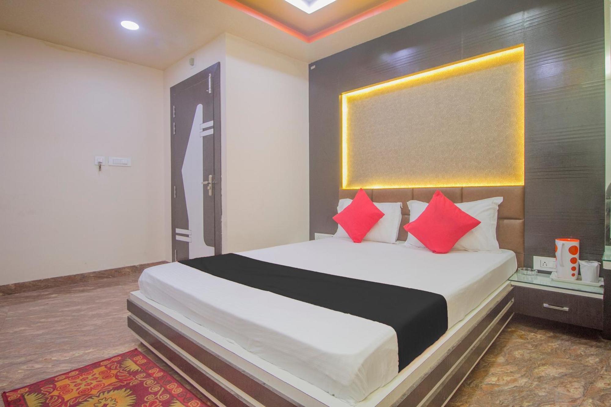 Capital O 68511 Hotel Stay In Koch Bihār Exterior foto