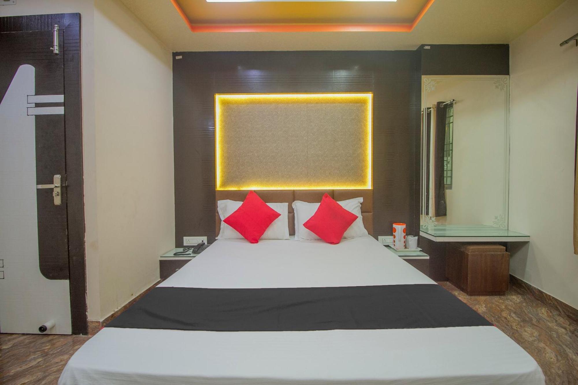 Capital O 68511 Hotel Stay In Koch Bihār Exterior foto